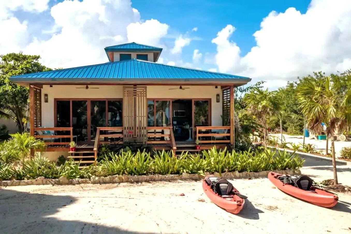 Exquisite Oceanfront Private Estate By Alom San Pedro (Ambergris Caye) Exterior photo