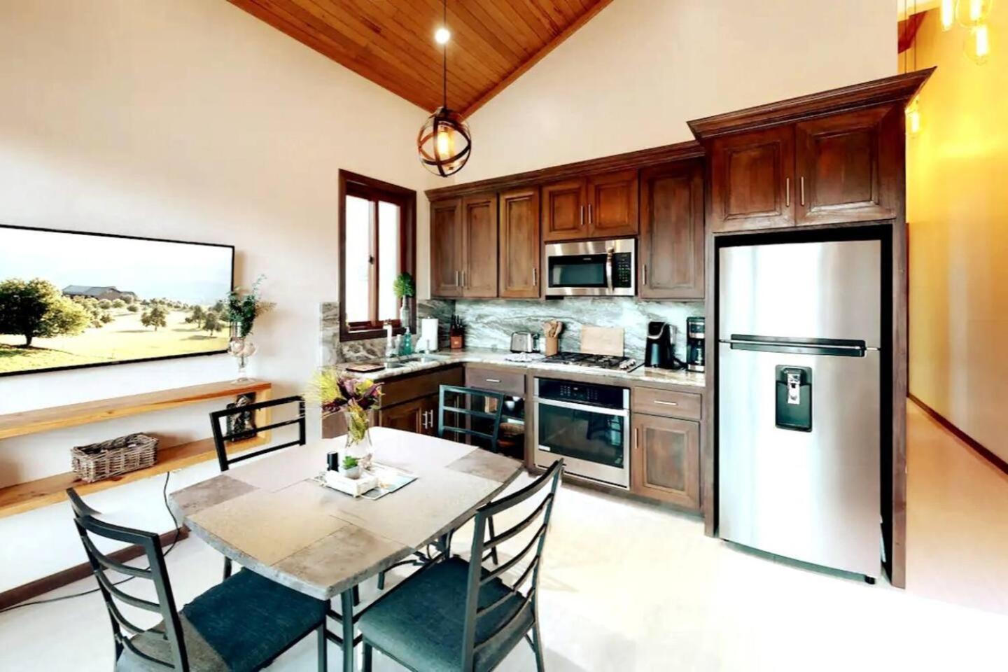 Exquisite Oceanfront Private Estate By Alom San Pedro (Ambergris Caye) Exterior photo