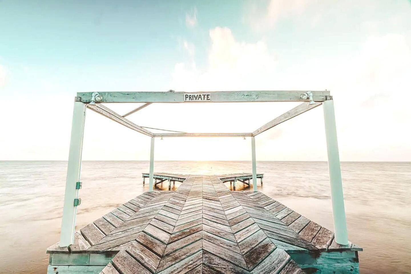 Exquisite Oceanfront Private Estate By Alom San Pedro (Ambergris Caye) Exterior photo