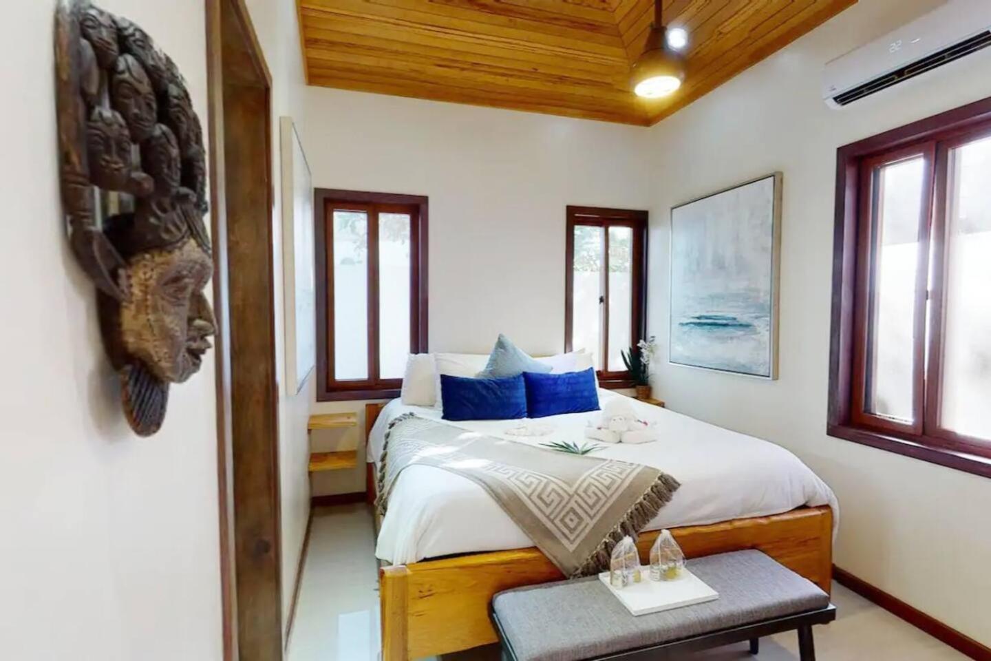 Exquisite Oceanfront Private Estate By Alom San Pedro (Ambergris Caye) Exterior photo